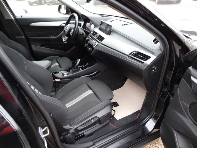 Fahrzeugabbildung BMW X2 sDrive 18d/M-Paket/Pano/HUD/Kamera/Navi/150PS