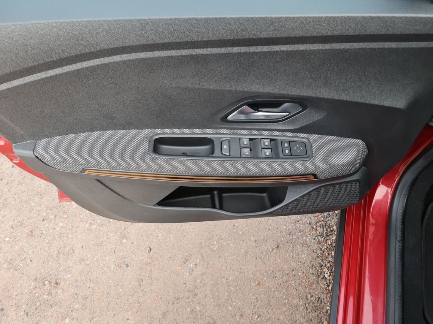 Fahrzeugabbildung Dacia Sandero Stepway Comfort III LPG+LED+KLIMA+PDC