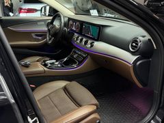 MERCEDES-BENZ E 250 T Avantgarde*WIDE*LEDER*HEADUP*360*AMBIENT
