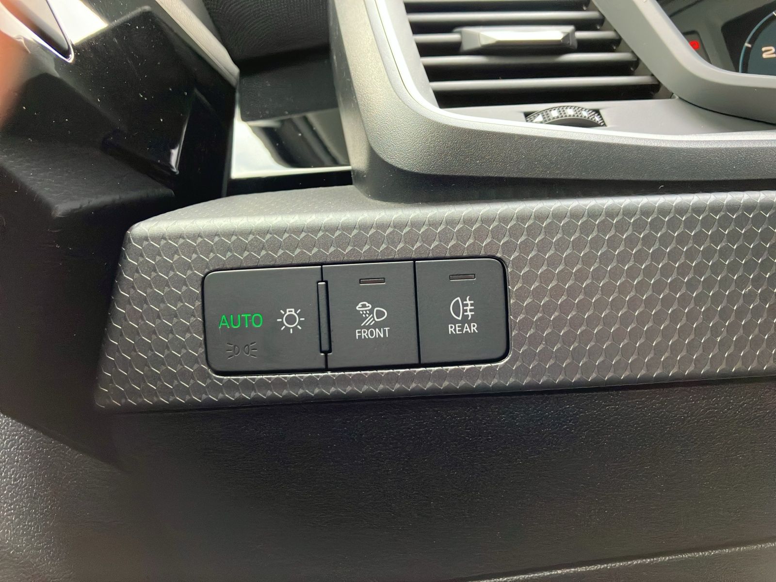 Fahrzeugabbildung Audi A1 Sportback 25 TFSI advanced LED  GRA SH