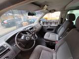 Volkswagen VW T5 Rollstuhltransport Rampe Rollstuhl - Behindertengerechte Volkswagen T5 Caravelle