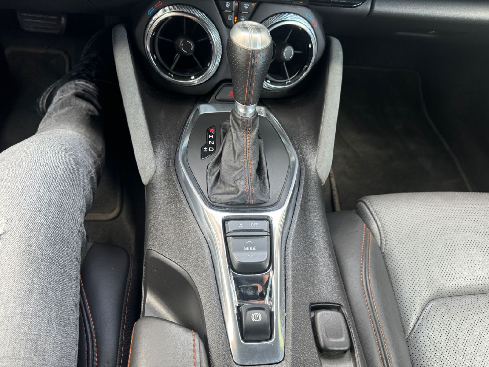 Fahrzeugabbildung Chevrolet Camaro 6.2 V8 AT 50th Anniversary Edition Voll