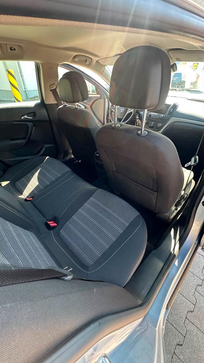 Opel Insignia 2013 — photo 14