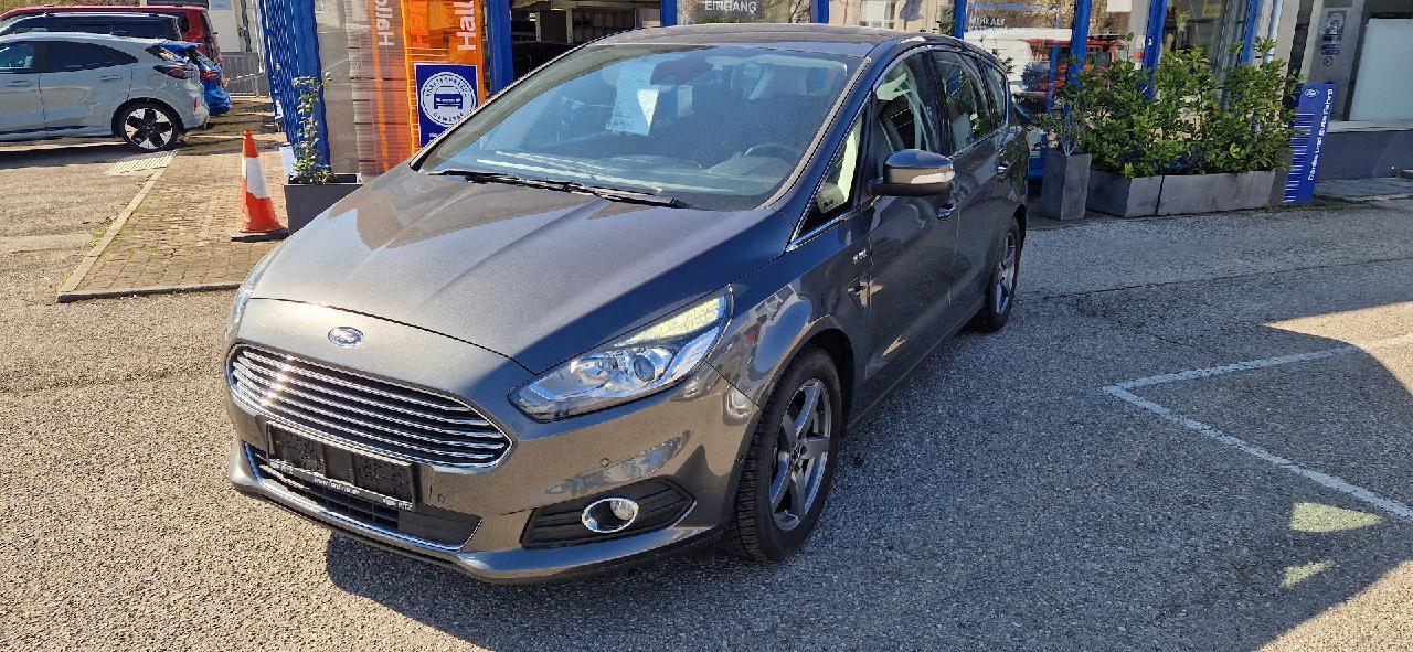 Ford S-MAX Titanium