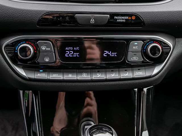 Hyundai i30 cw 1.0 Advantage Verkehrsschilder-Assistent