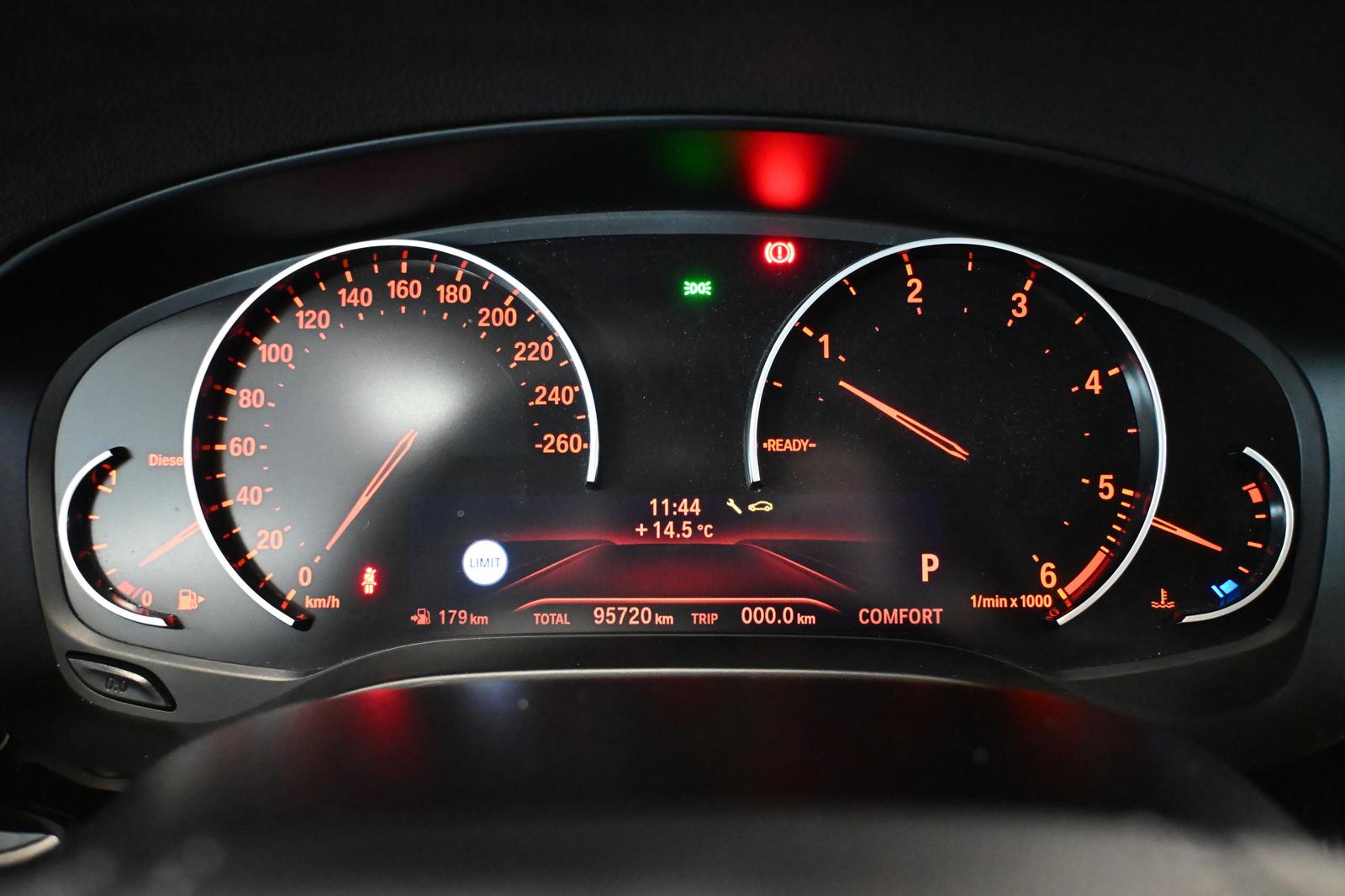 BMW 520 d Lim. *LED *SHZ *KAMERA *VIRTUAL*19ZOLL