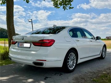 BMW 730 - 9