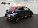 Toyota Aygo 1.0 Sondermodell x-JBL (53 kW 72 PS) - Toyota: J7