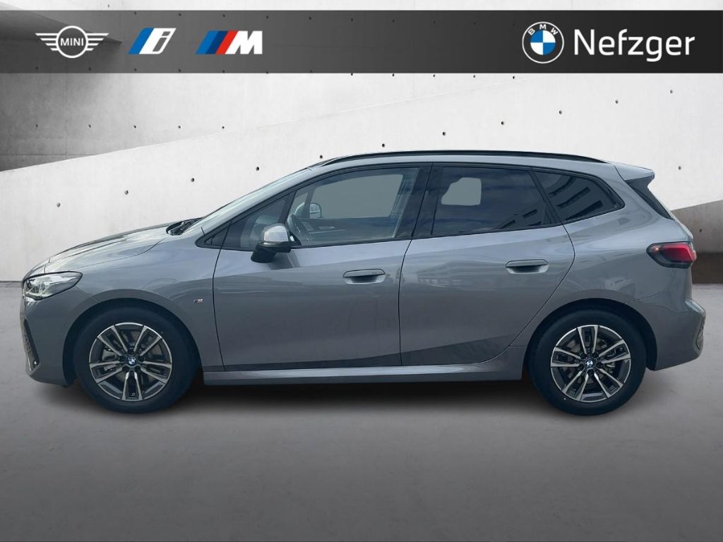 BMW 223 Active Tourer i xDrive M Paket LED AHK H&K H foto 2