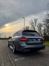 Mercedes-Benz C 63 AMG MB-100 Garantie bis 29.07.2026 - graue Mercedes-Benz C 63 AMG