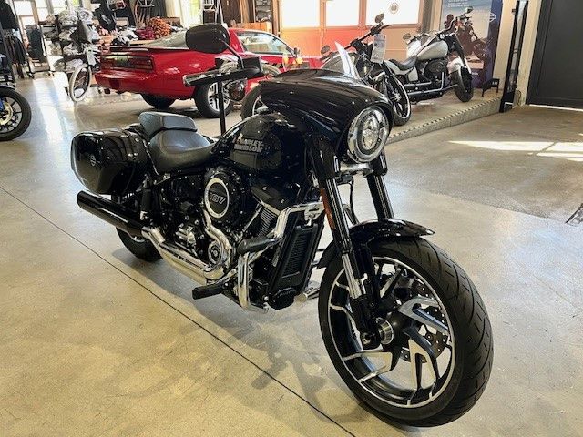 Fahrzeugabbildung Harley-Davidson FLSB Sport Glide 107 cui Jekill&Hyde