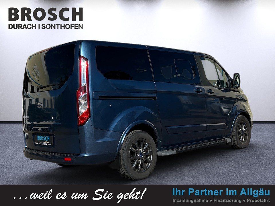 Fahrzeugabbildung Ford TOURNEO CUSTOM 2.0 TDCi AUT L1 8SITZER TITANIUM