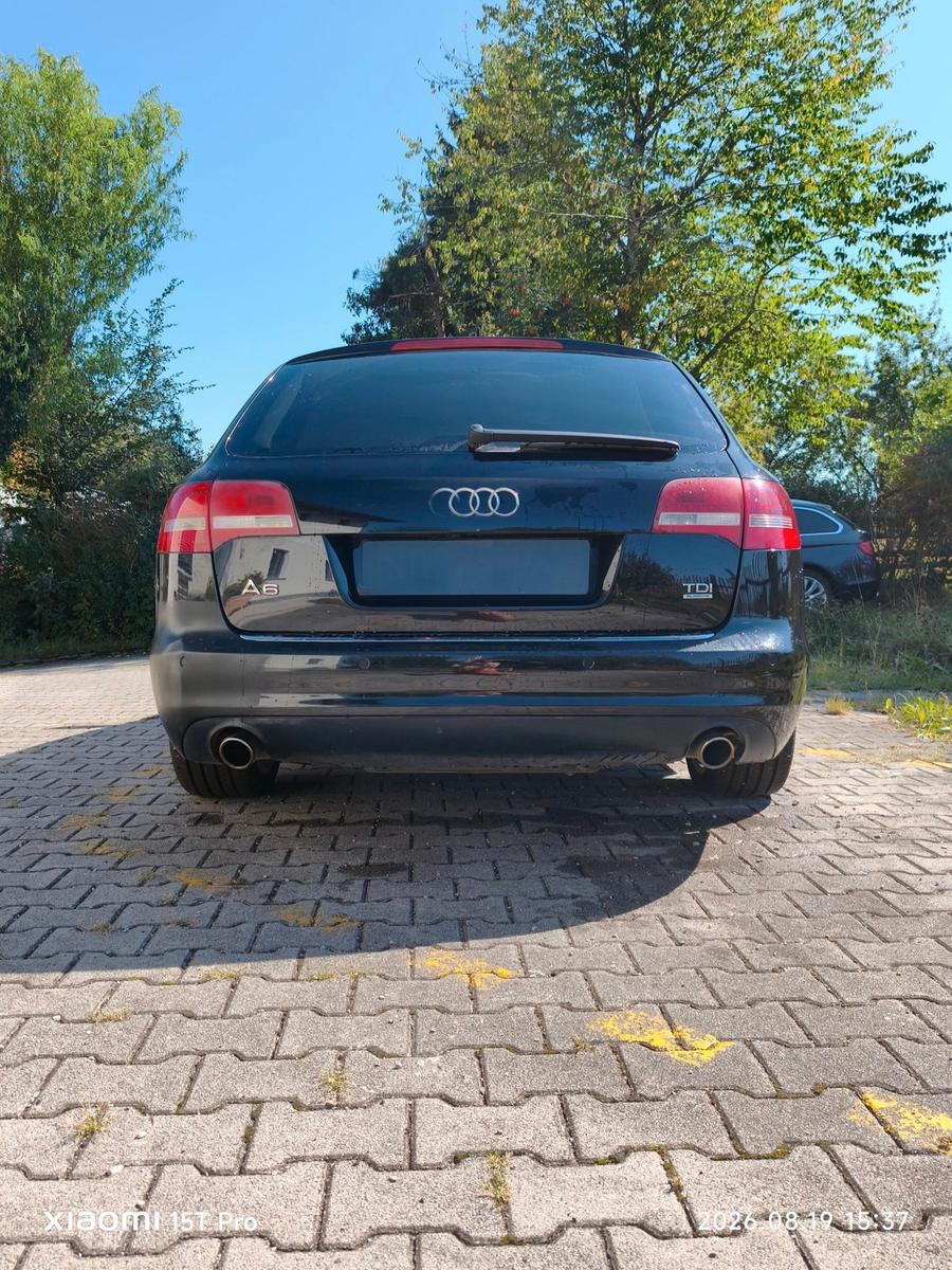 Audi Quattro 2011 — photo 7
