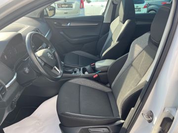 Fahrzeugabbildung SKODA Karoq DSG Drive 125 4x4 Virtuell Navi SHZ uvm.