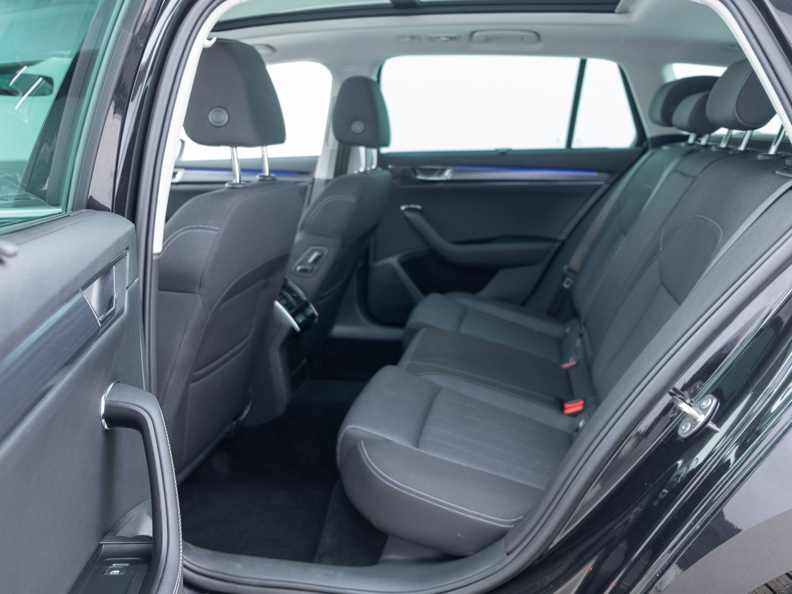 Skoda Superb - Bild 19