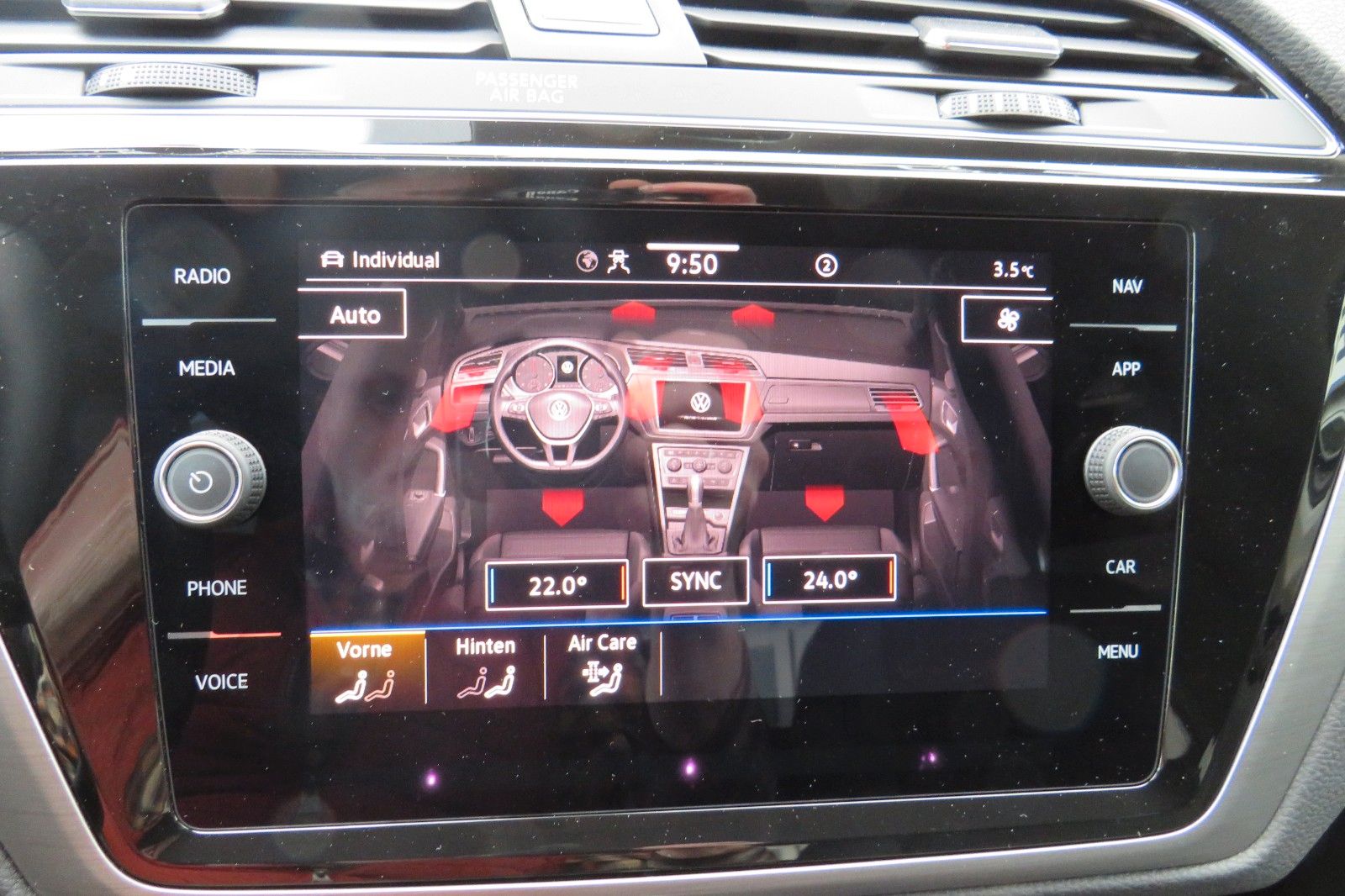 Fahrzeugabbildung Volkswagen Touran Comfort DSG AHK 7-SITZE KAMERA LED 1.H