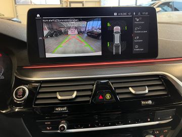 BMW 540d  Touring xDrive M Sport *1.HAND*LED*KAM*AHK