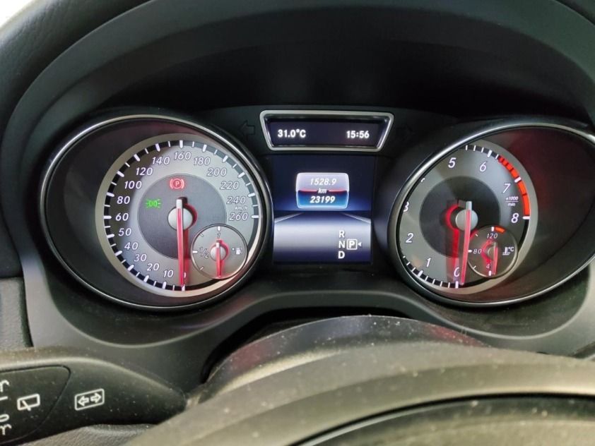 Fahrzeugabbildung Mercedes-Benz GLA 200 Score AUTOMATIK XENON PLA erst 23.200km