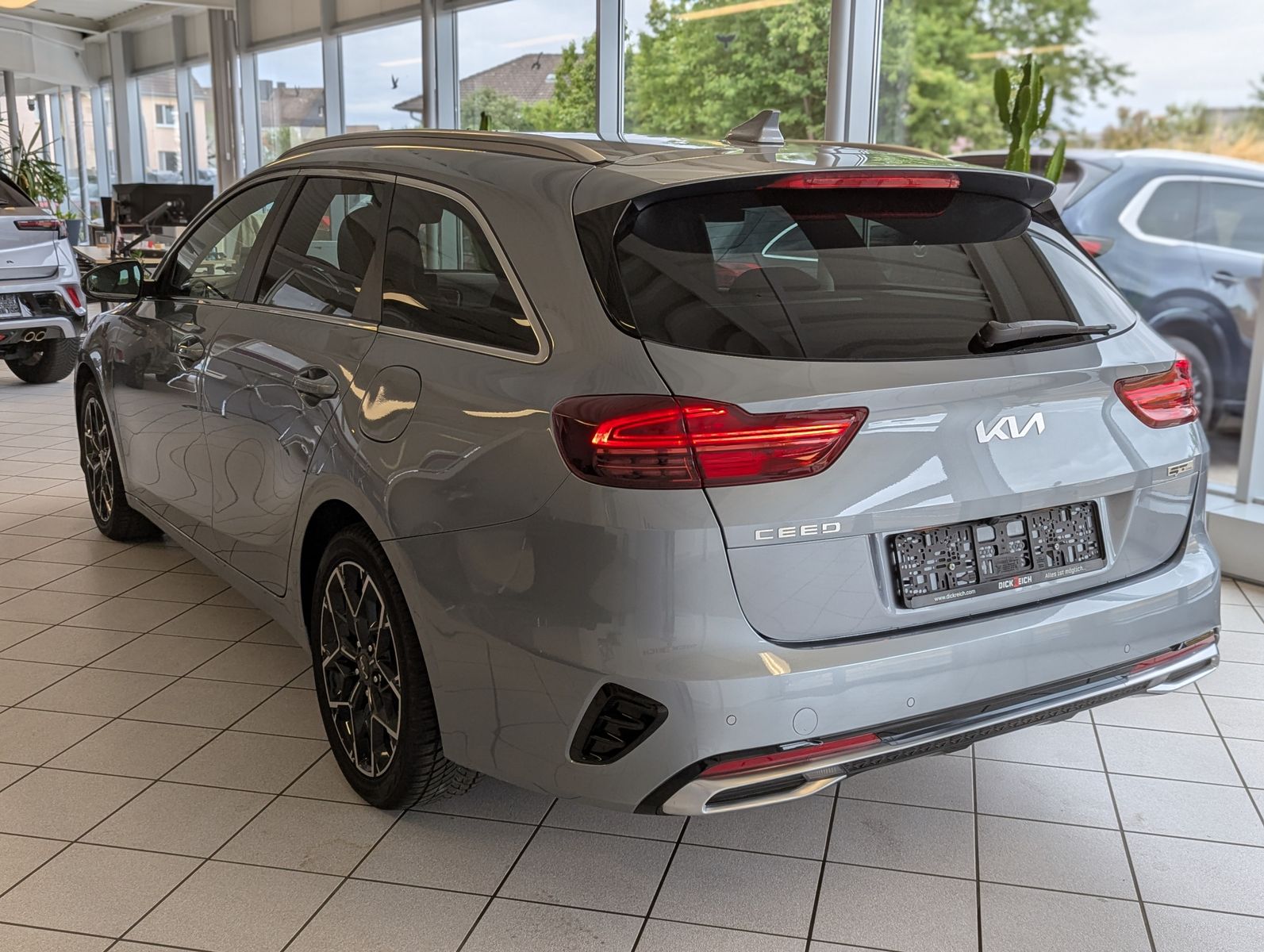 Fahrzeugabbildung Kia cee'd Sportswagon 1.5 GT Line SW LED JBL Cam 7J