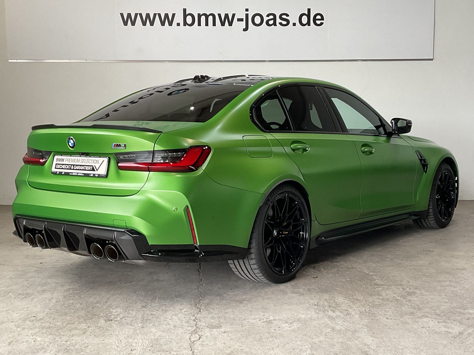 Fahrzeugabbildung BMW M3 Competition | M Carbon-Keramik-Bremse | Schal