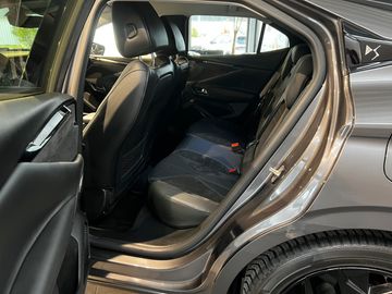 Bild 10 DS Automobiles DS4 DS 4 E-Tense Performance Line - Matrix | 360° K.