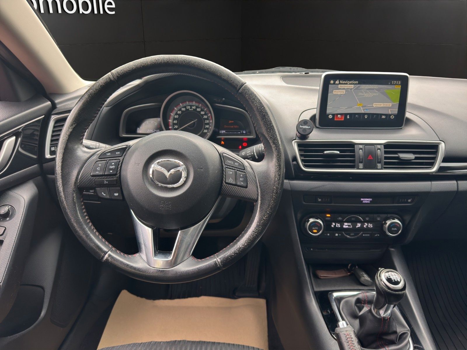 Fahrzeugabbildung Mazda 3 Lim. Center-Line Klimaaut./Sitzheizung/Navi
