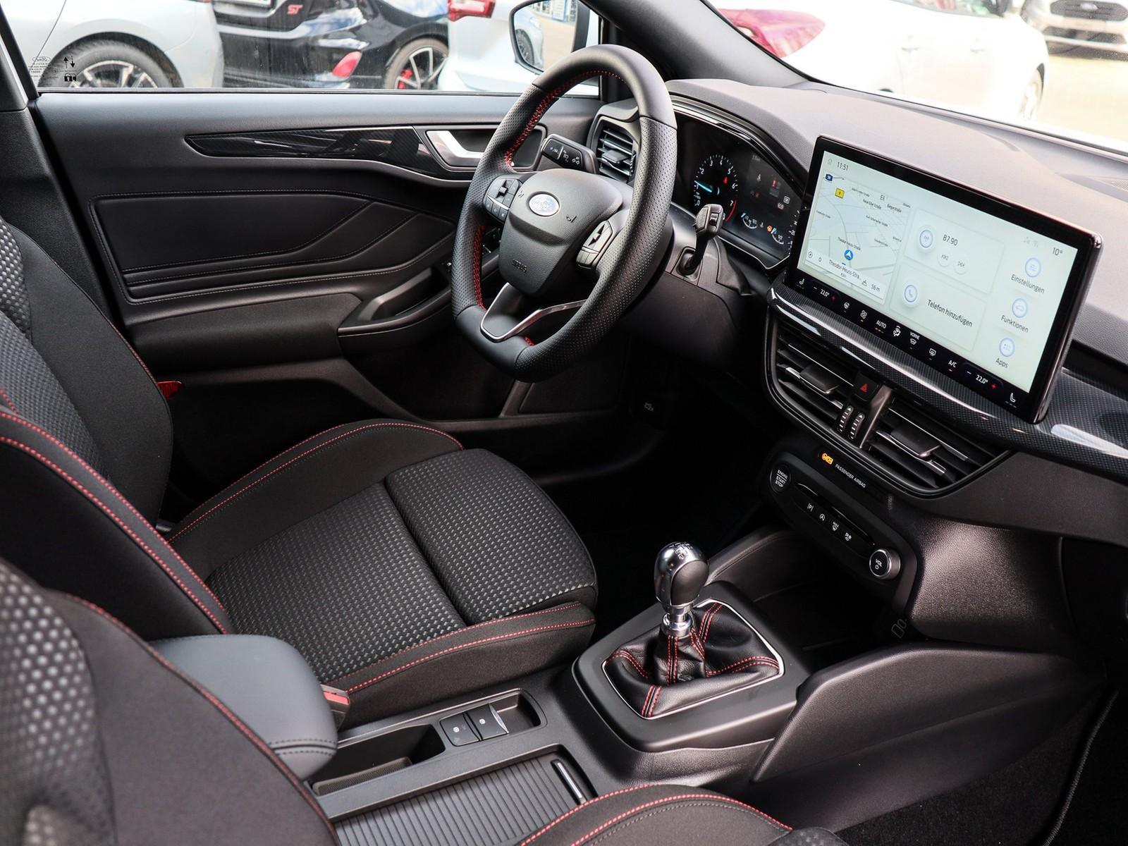 Ford Focus Turnier ST-Line Ergo-Sitze WP-Easy+Styling