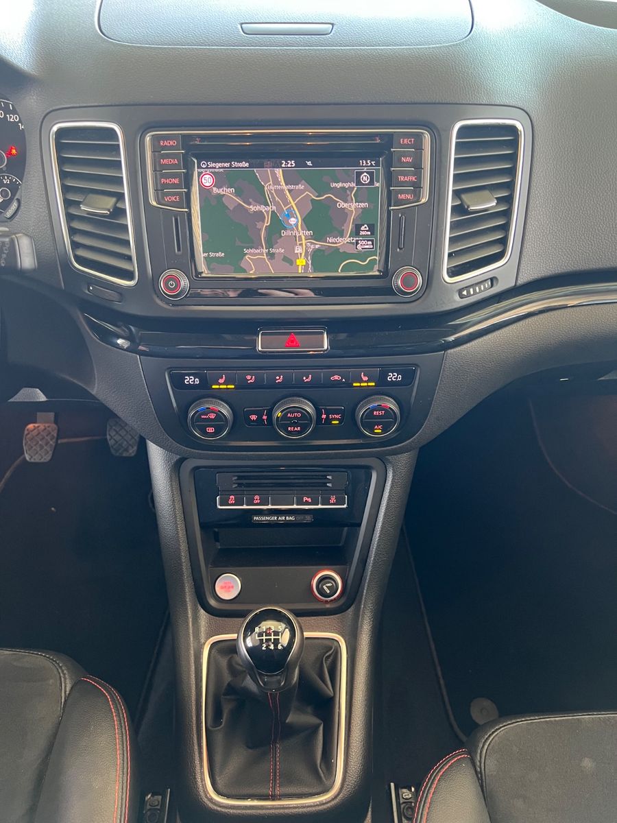 Fahrzeugabbildung SEAT Alhambra 2.0 TDI FR-Line * 7.SITZER *