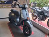 Vespa GTS 300 hpe SUPER TECH - VESPA GTS 300 HPE