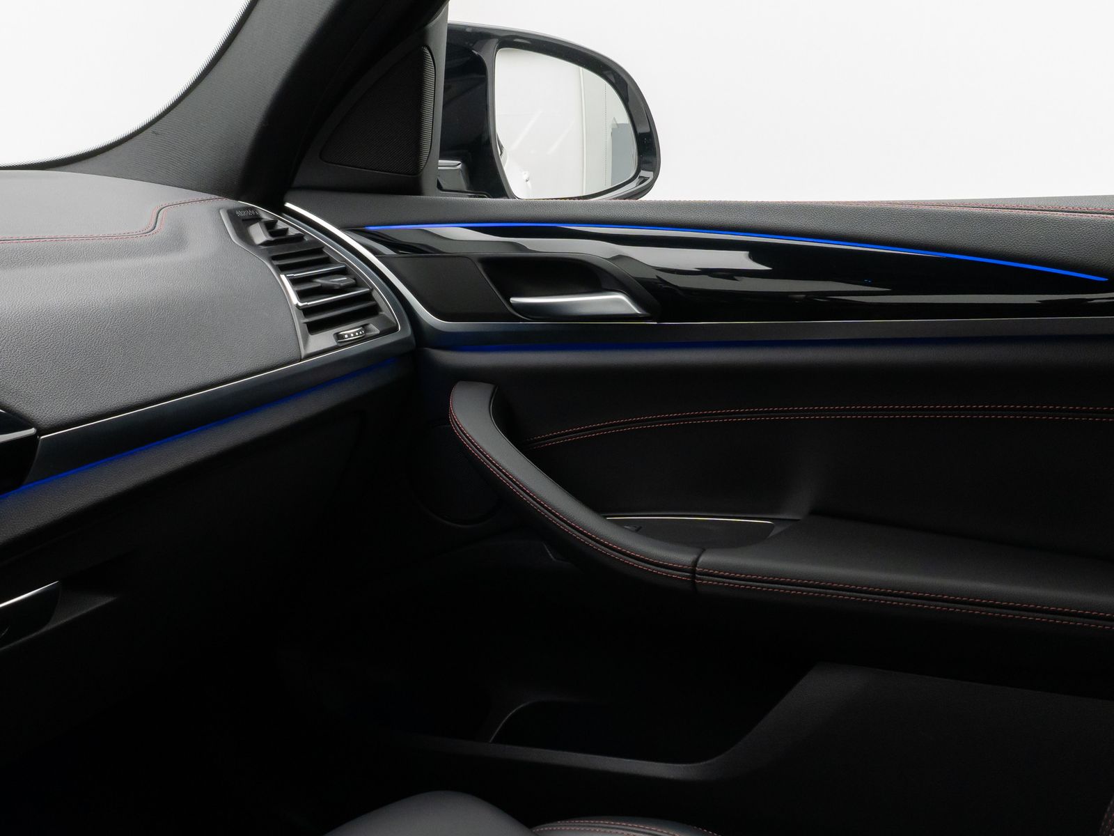 Fahrzeugabbildung BMW X4 M40d  360° HUD HiFi Laser Komfort AHK 21Zoll