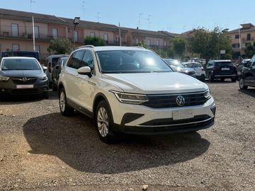 Volkswagen Tiguan - 2