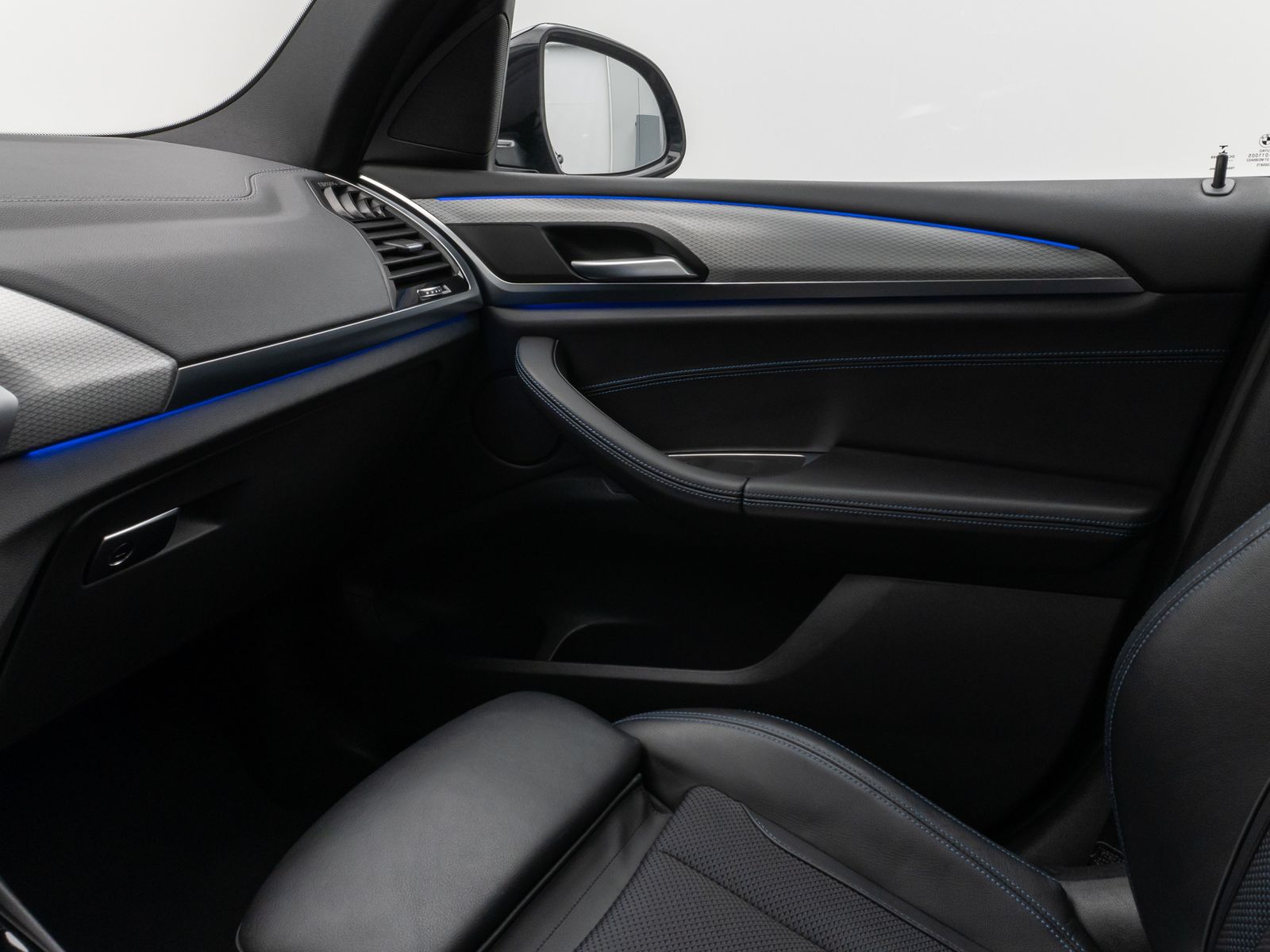 Fahrzeugabbildung BMW X3 xD20d M Sport Kamera DAB HiFi AHK Alarm 19Zol