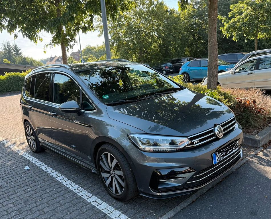 Image of Volkswagen Touran