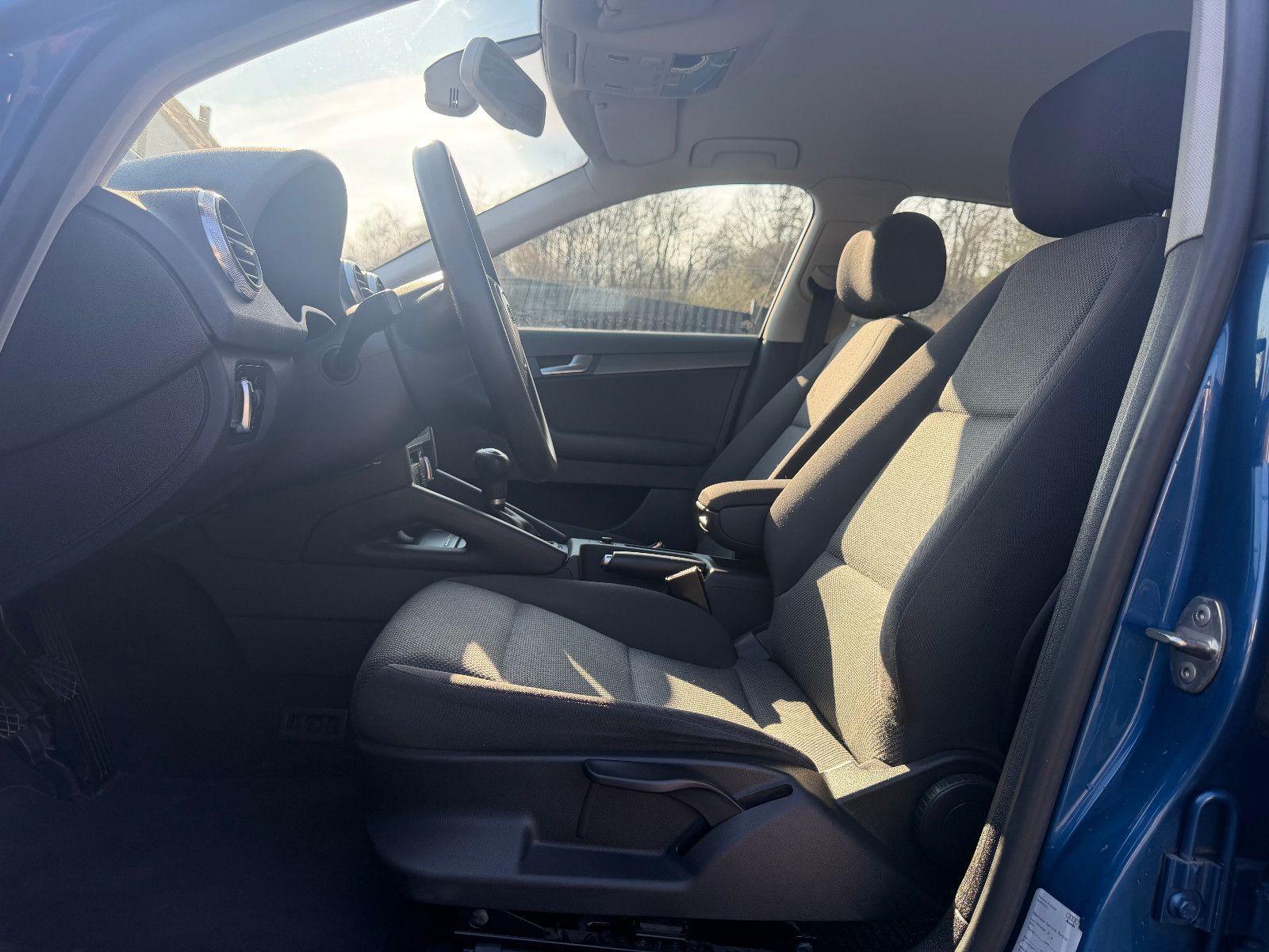 AUDI A3 Sportback 1.8 TFSI Bi-Xenon/PDC/SHZ – Foto 10
