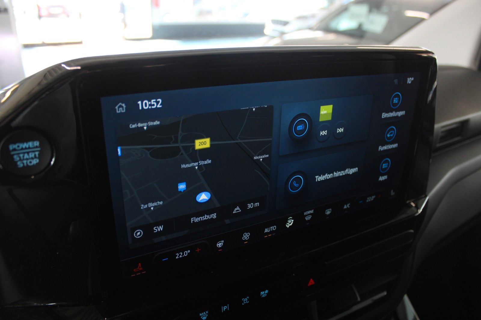 Fahrzeugabbildung Ford Tourneo Custom L1 Active AWD Automatik AHK STDHZ