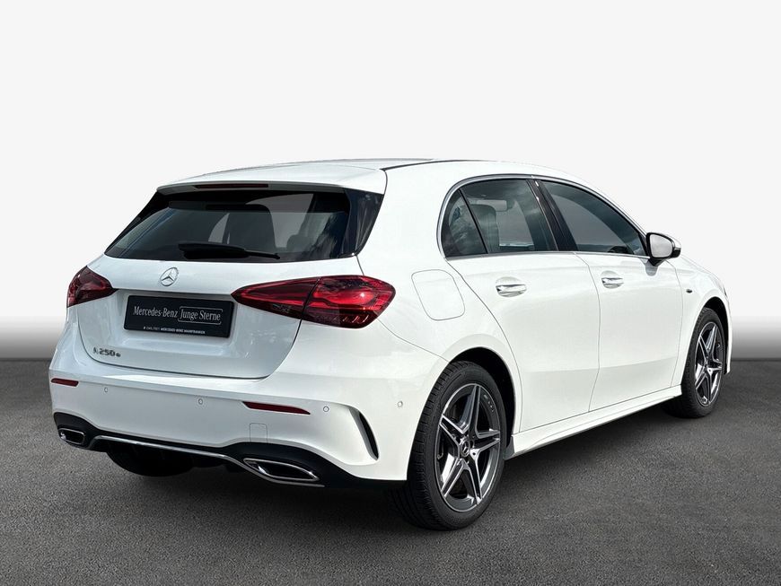 Mercedes-Benz A 250 e 8G-DCT AMG Line Advanced imagem 2