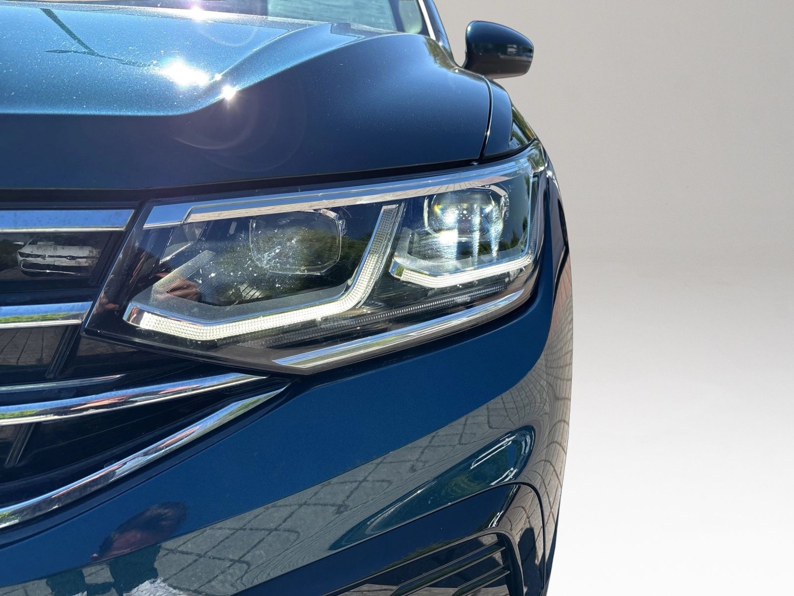 Tiguan Elegance 4Motion 2.0 TDI, AHK, Navi, Matr