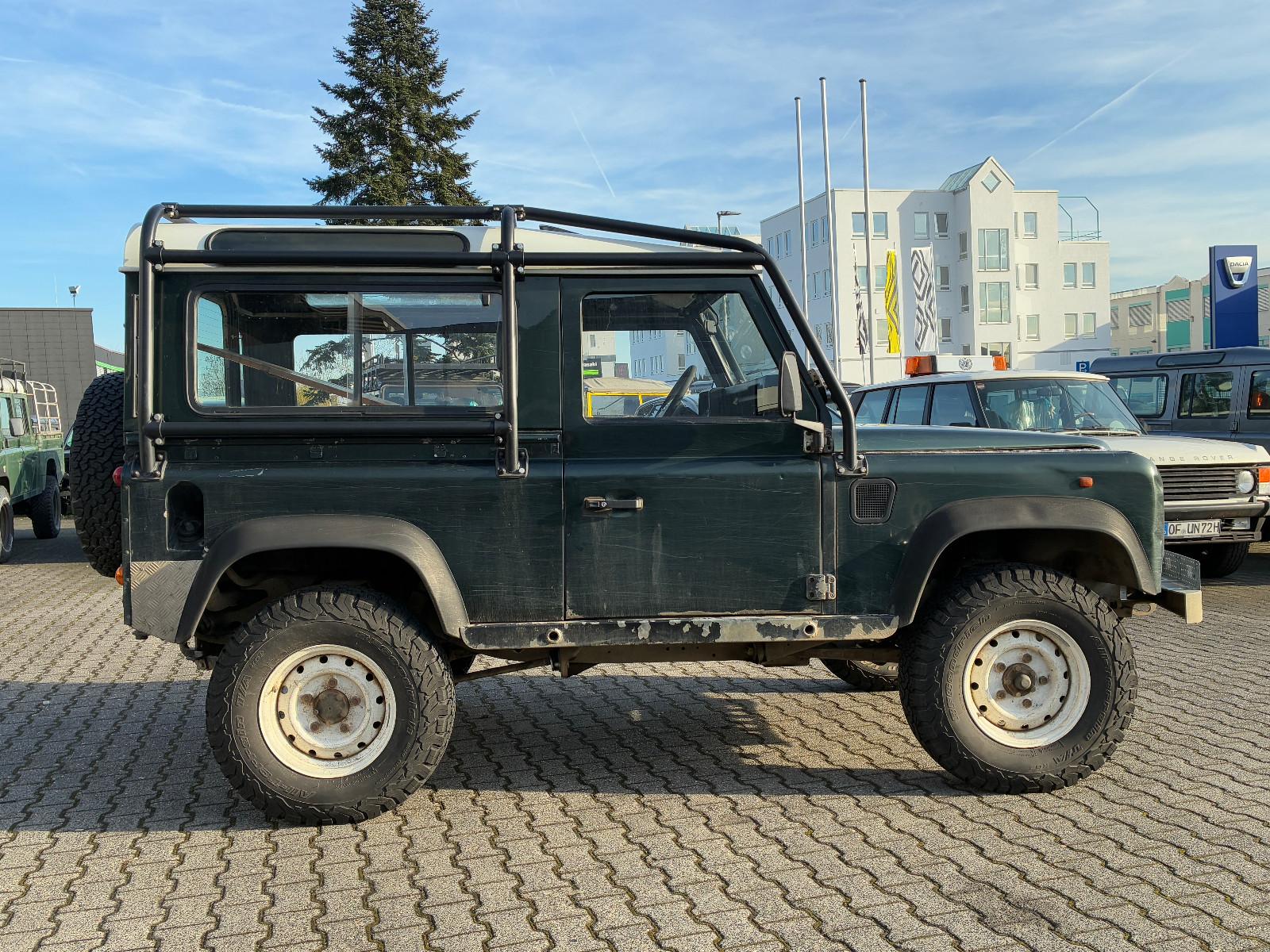 Land Rover Defender 90 TD5 Soft Top,               2 Sitzer