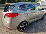 Kia Carens 1.7 CRDi Automat. 136 PS Vollausstattung - Kia Carens in Düsseldorf