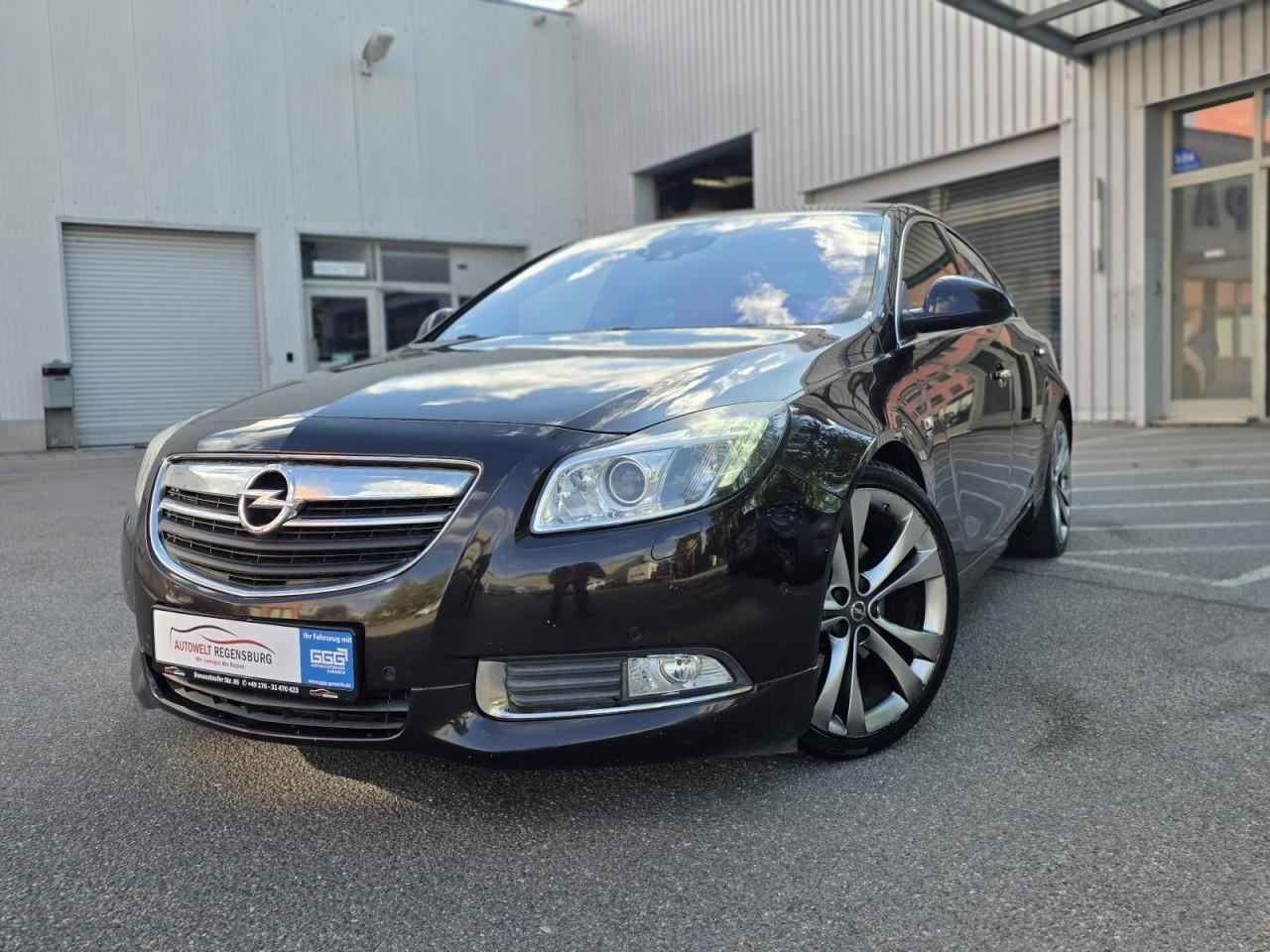 Opel Insignia 2.8 AUTOMATIK NAVI XEN OPCLINE LEDE 4x4