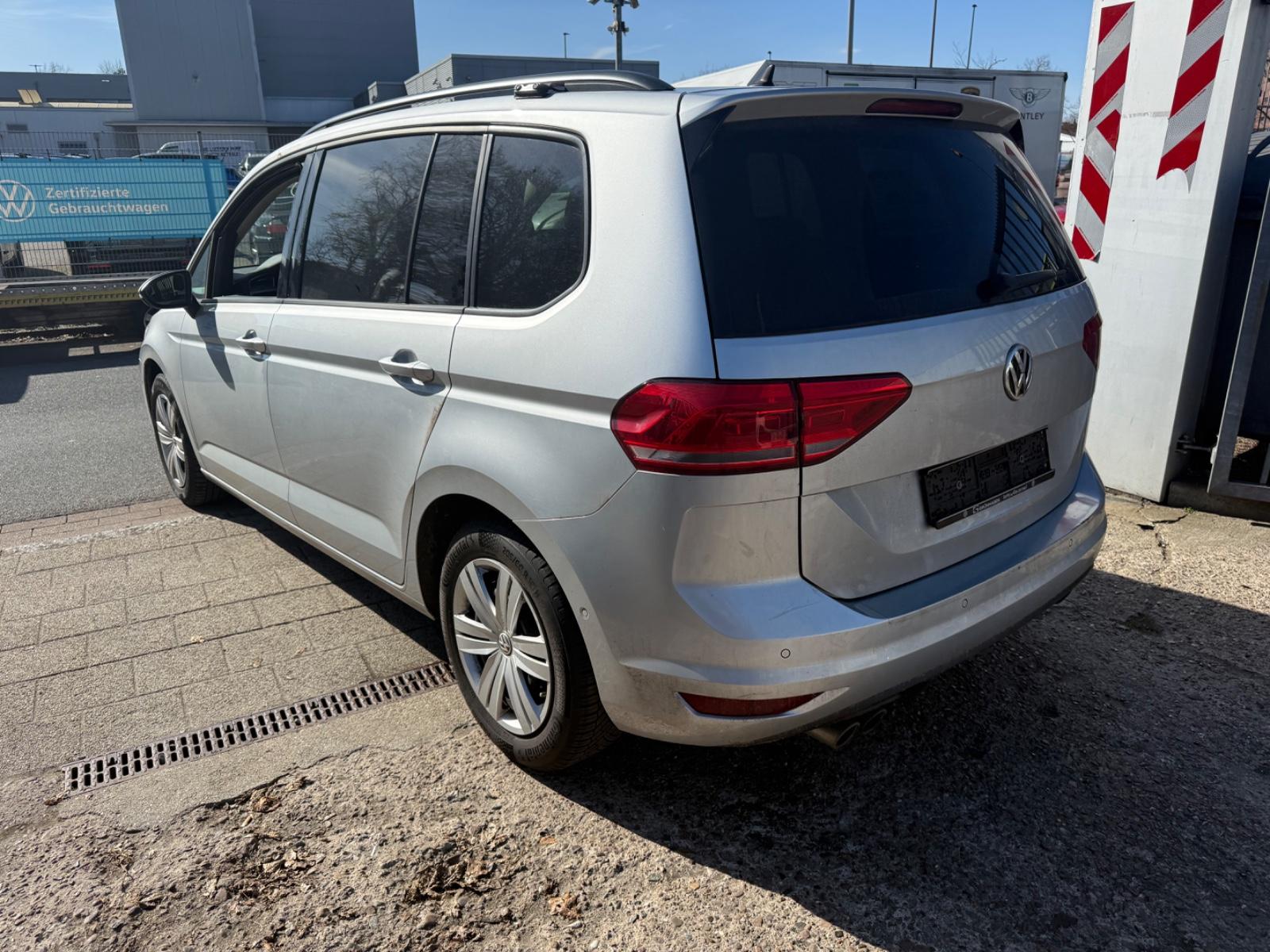 Volkswagen Touran 2.0 TDI SCR DSG Highline