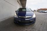 Opel Corsa D 51kW Selection Radio Klima - Opel Corsa mit Benzin-Antrieb: Limousine, 5d
