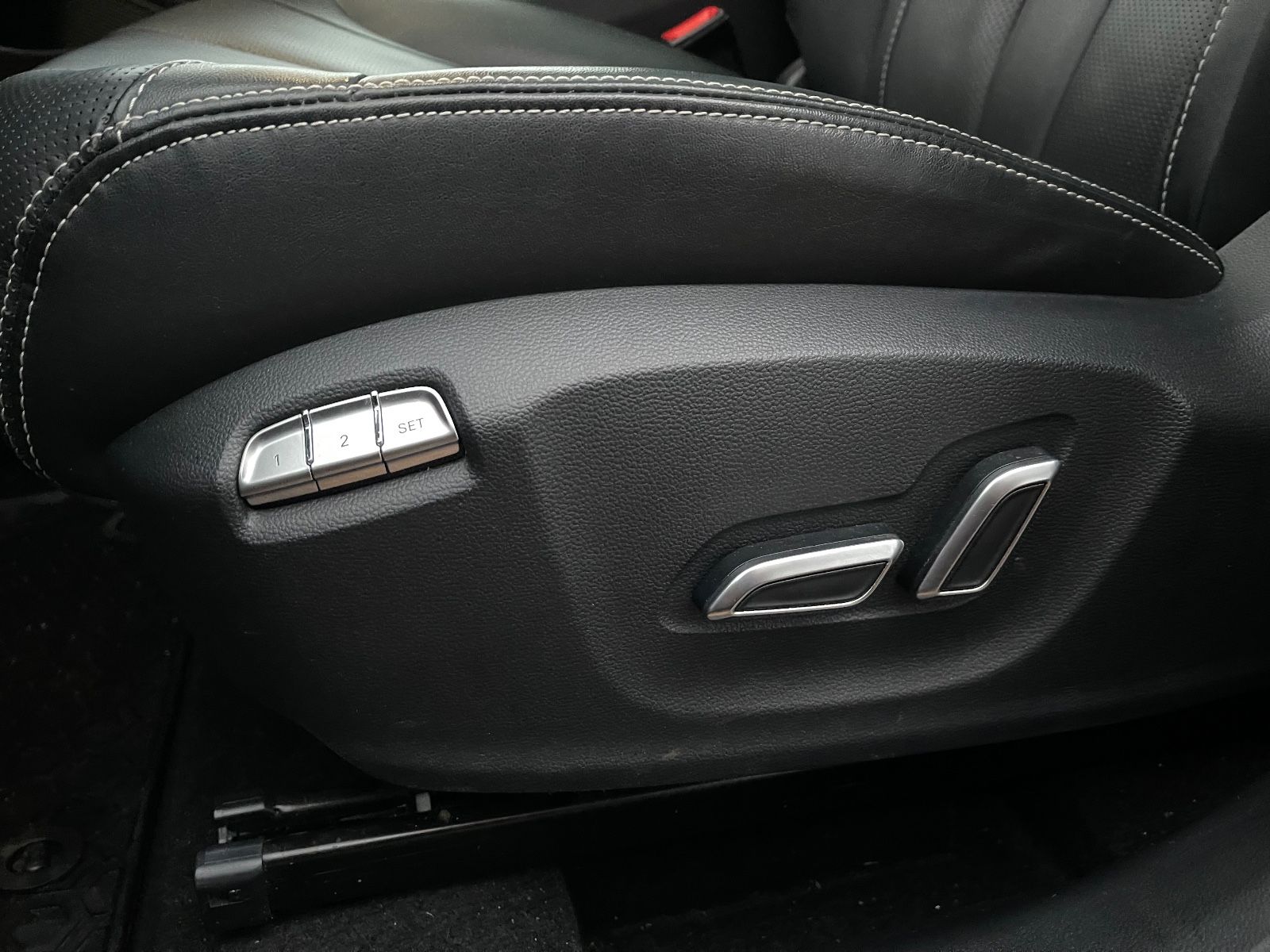 Fahrzeugabbildung MG Marvel R Performance*BOSE*PANO*LEDER*MEMO*LED