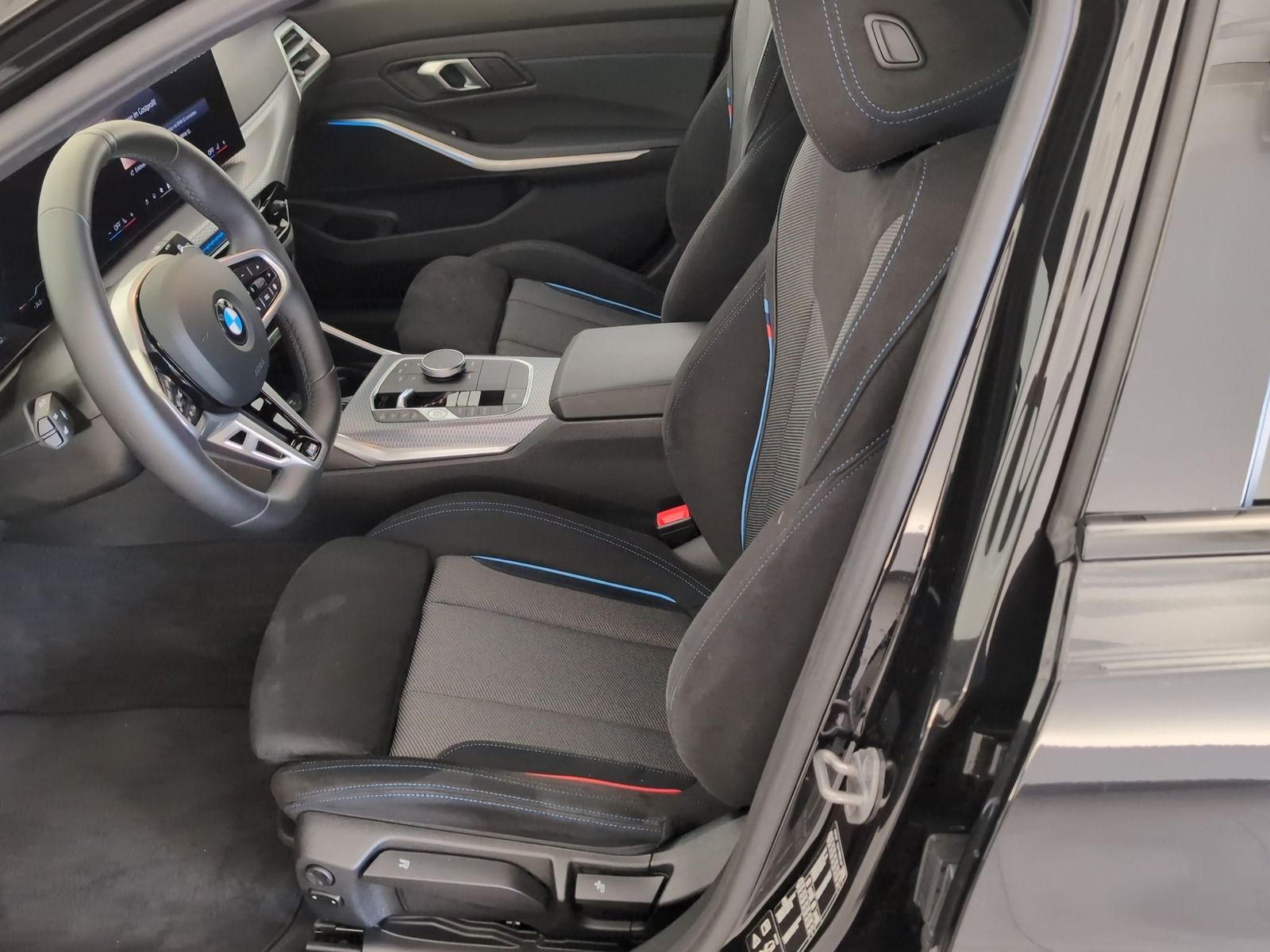 BMW 330i xDrive Touring M Sport Navi LED RFK ACC SLI foto 3