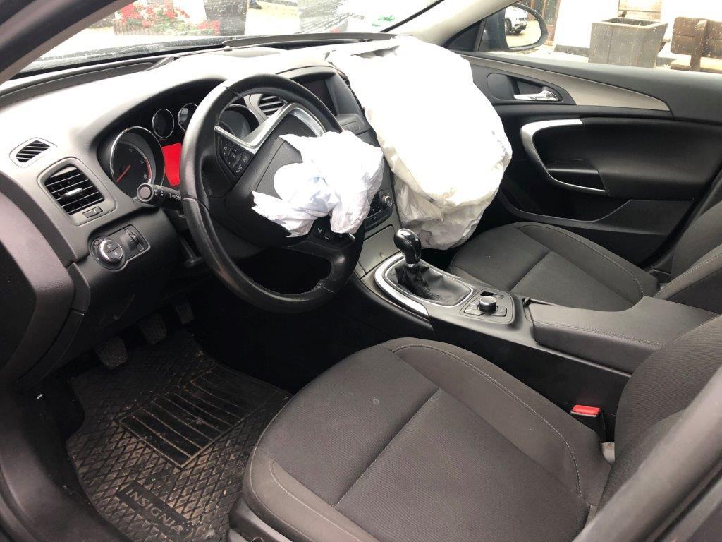 Opel Insignia 2010 — photo 6