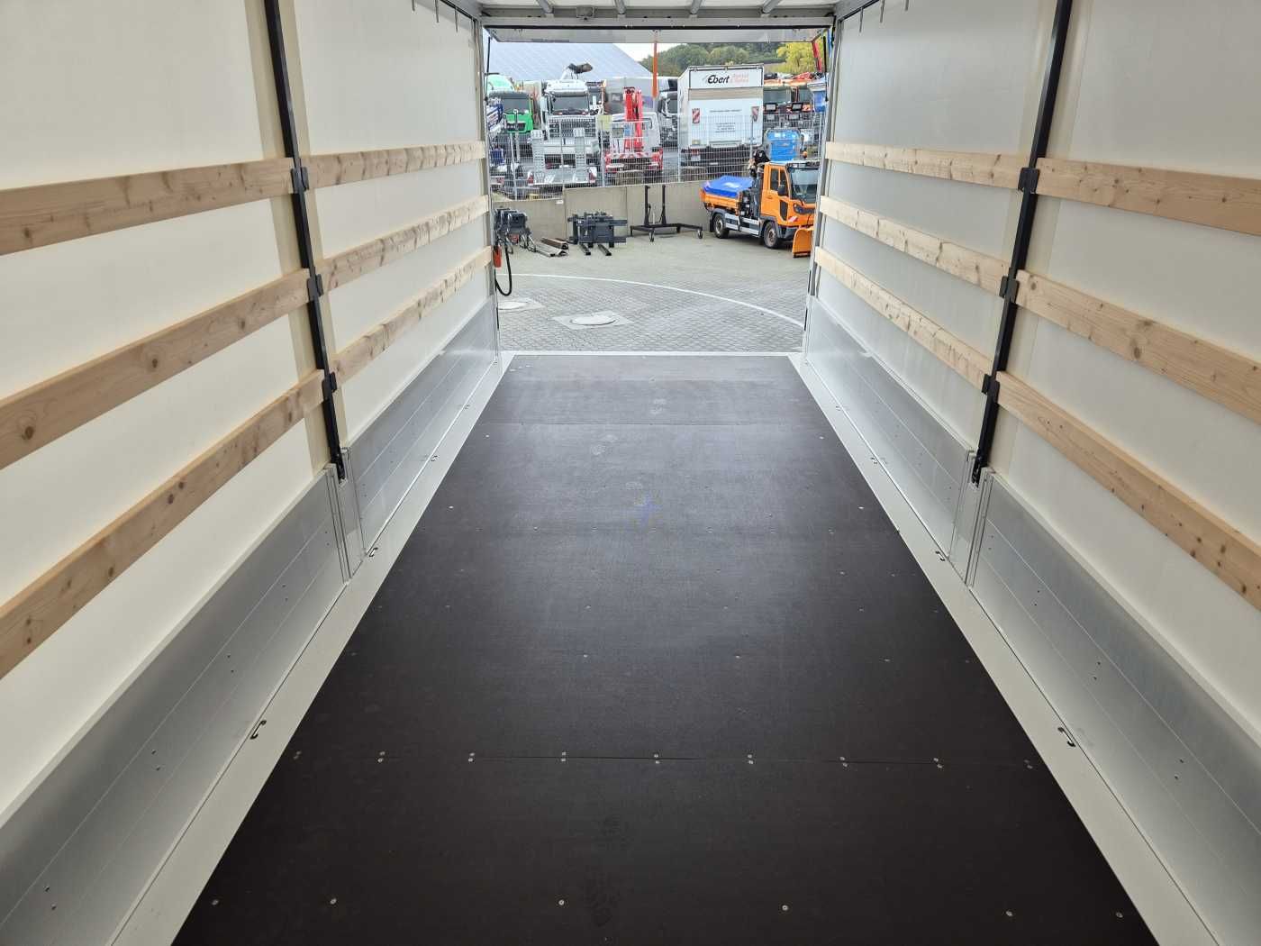 Fahrzeugabbildung Iveco Eurocargo ML140E28/P EVI_E 4x2 LBW ACC DAB