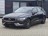 Volvo V60 Essential T6 Recharge Plug-In Hybrid AWD AHK - Volvo V60: Essential