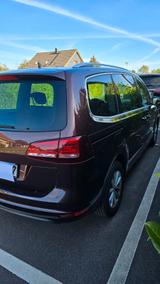 Volkswagen Sharan, 7 Si., AHK, 2.0 TDI, Comfortline Beach - rote Volkswagen Sharan