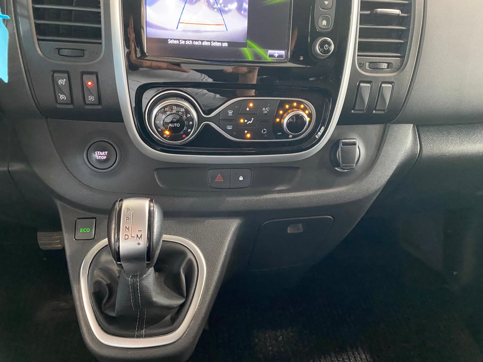 Fahrzeugabbildung Renault Trafic L1L1 2.0 dCi 145 Komfort EDC/Navi/RFK/Car
