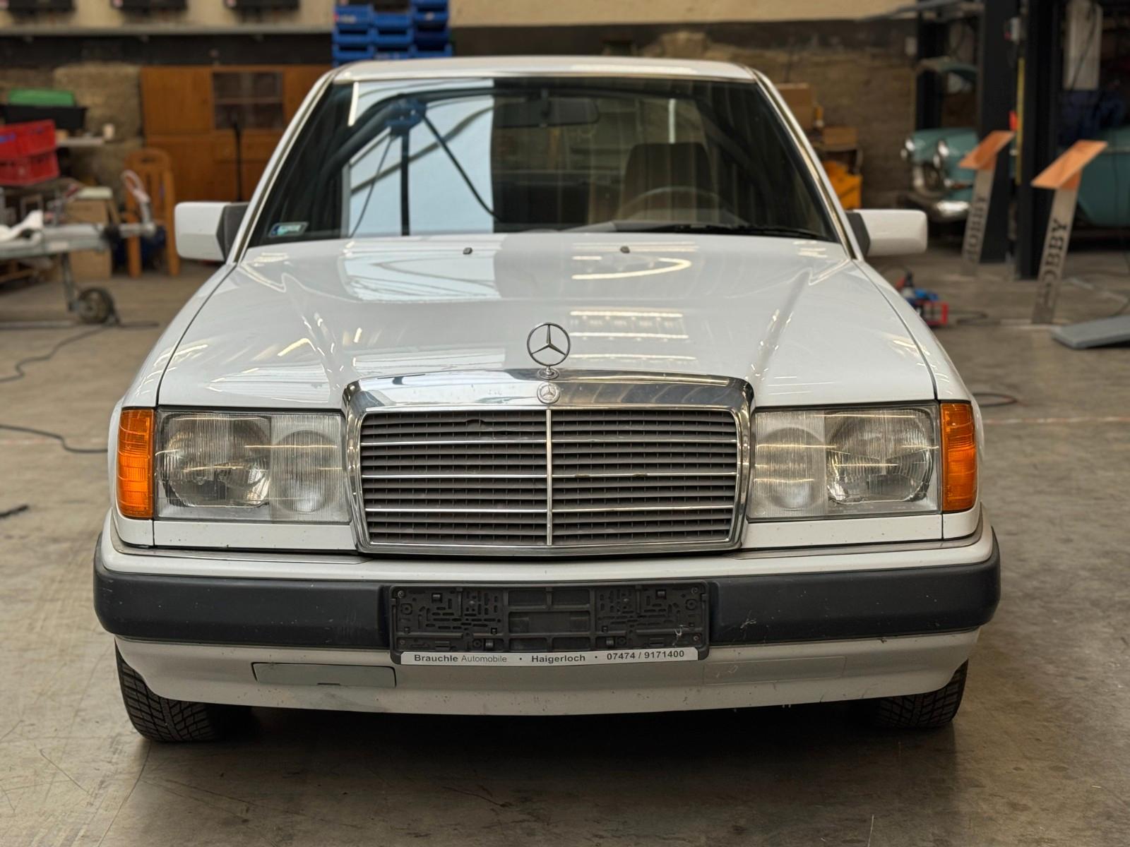 Mercedes-Benz E 200D | W124 | H-Kennzeichen | TOP